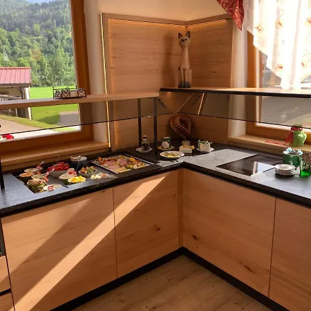 Penzion Heisshof 3*