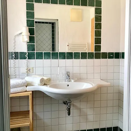 Guest house Heisshof 3*