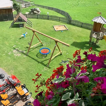 Heisshof Guest house 3*